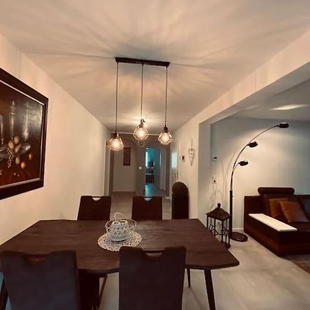 Grosse Moderne Ferienwohnung Auch Als Monteur Unterkunft Nutzbar, In Stolberg - Vicht Exterior foto