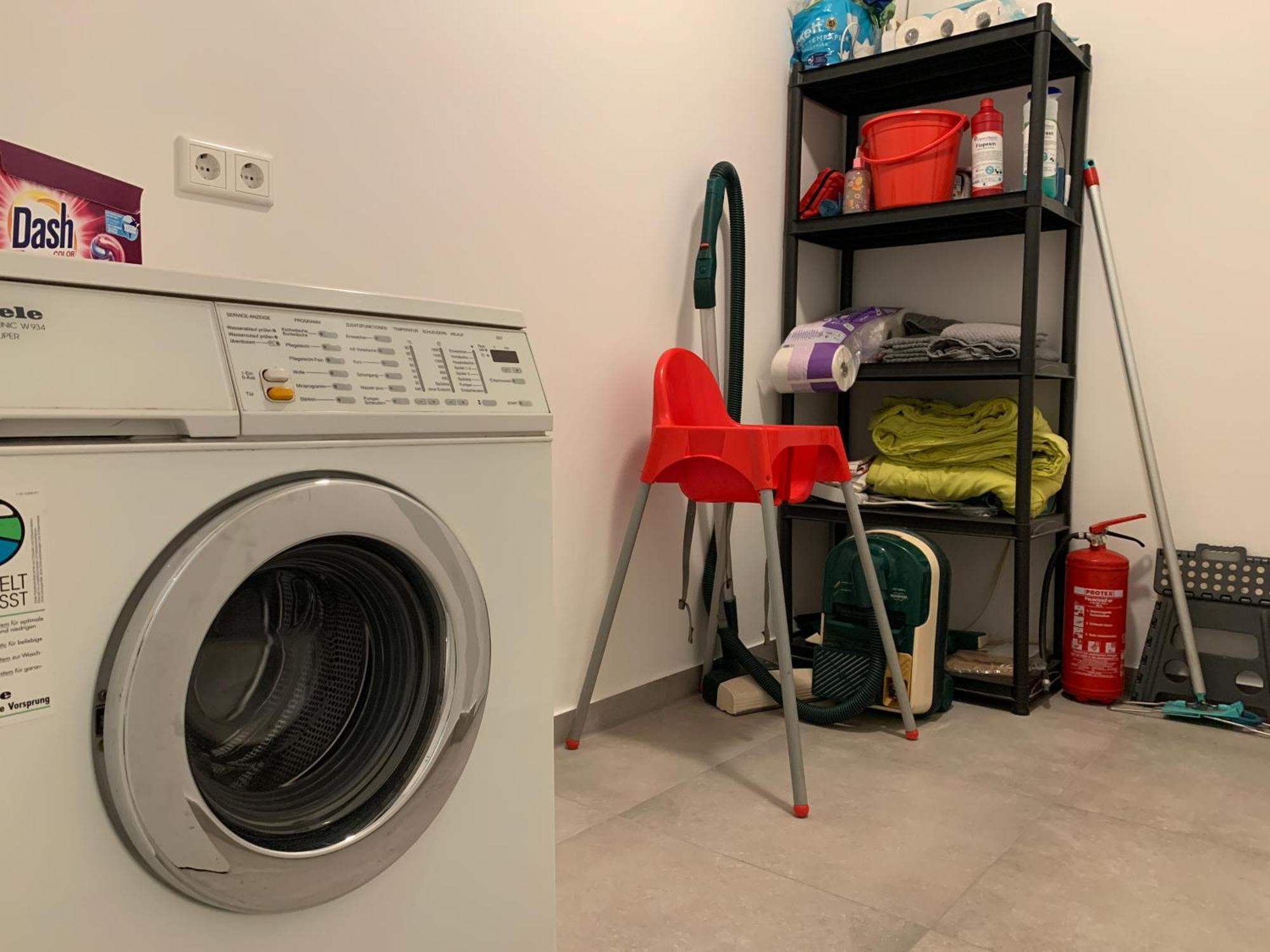 Grosse Moderne Ferienwohnung Auch Als Monteur Unterkunft Nutzbar, In Stolberg - Vicht Exterior foto